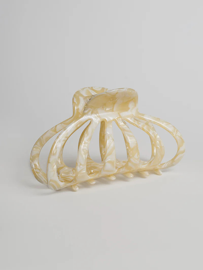 Coastal Shell Claw Clip